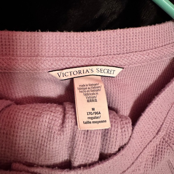 Victoria's Secret Lilac pajama set - Picture 6 of 7